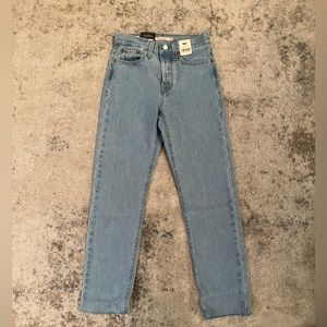 Levi’s Wedgie Straight NEW!